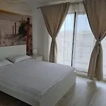 Sea Side Ada